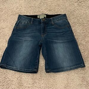Democracy Dark Blue Jean Shorts Women 8”